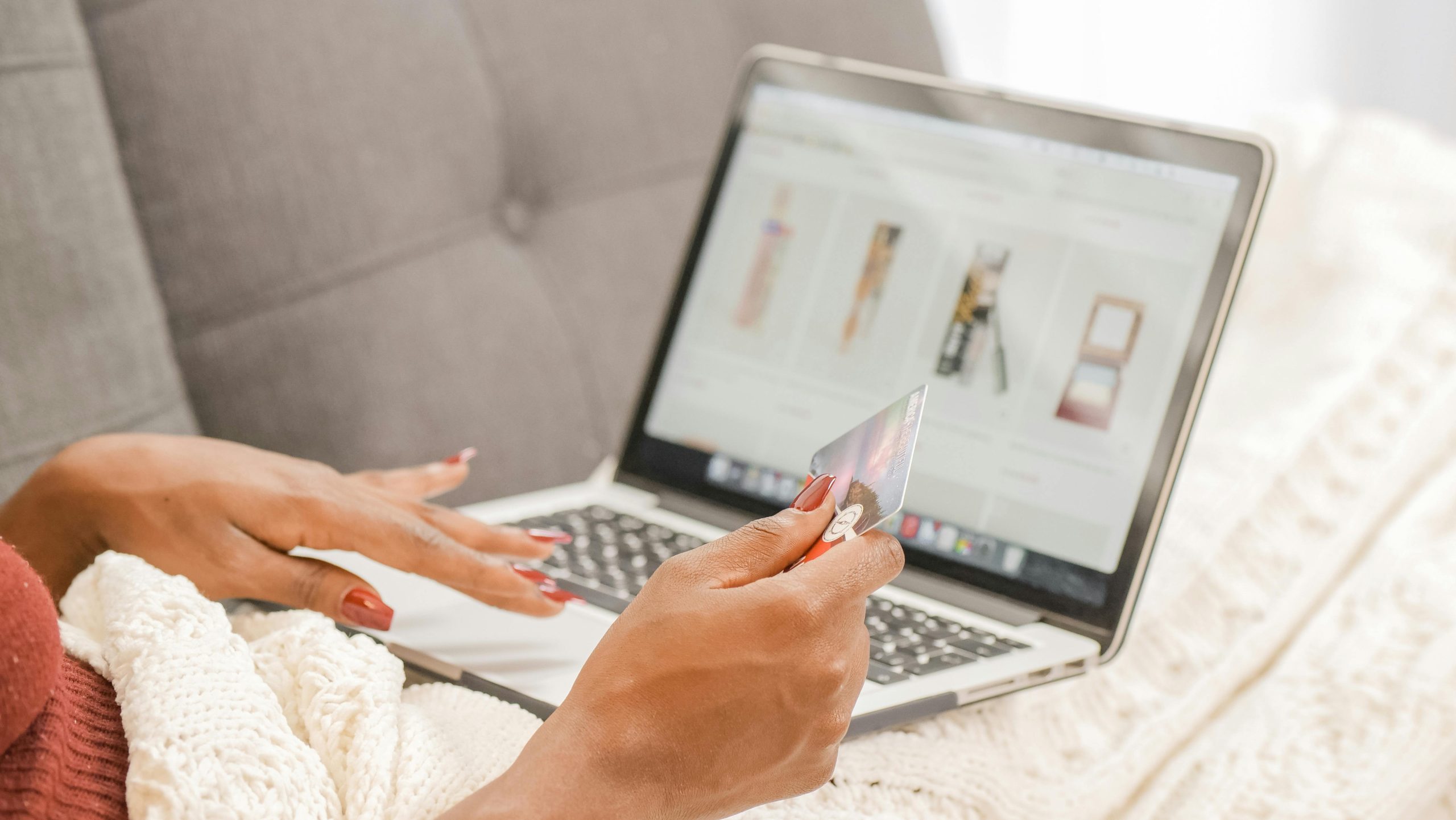 Shopify et WiziShop - Les boutiques en ligne en mode SaaS - CDI45